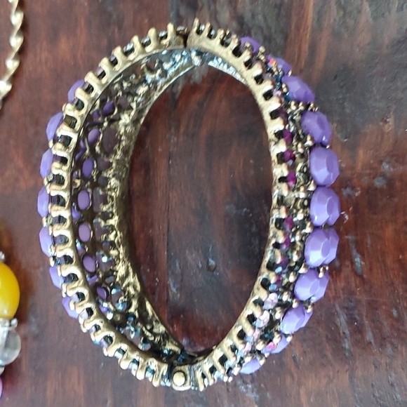 GIRL POWER PURPLE BRACELET - Picture 3 of 8